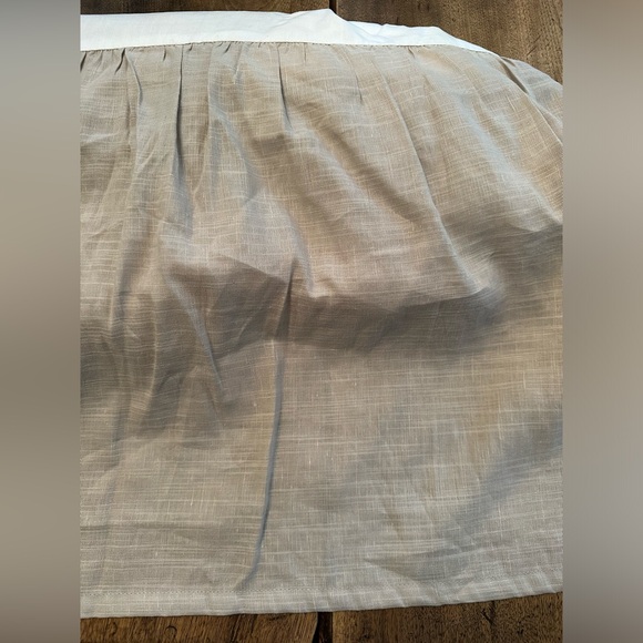 EUC RH Baby & Child Washed Linen-Cotton Crib Skirt in color grey. - Picture 3 of 6